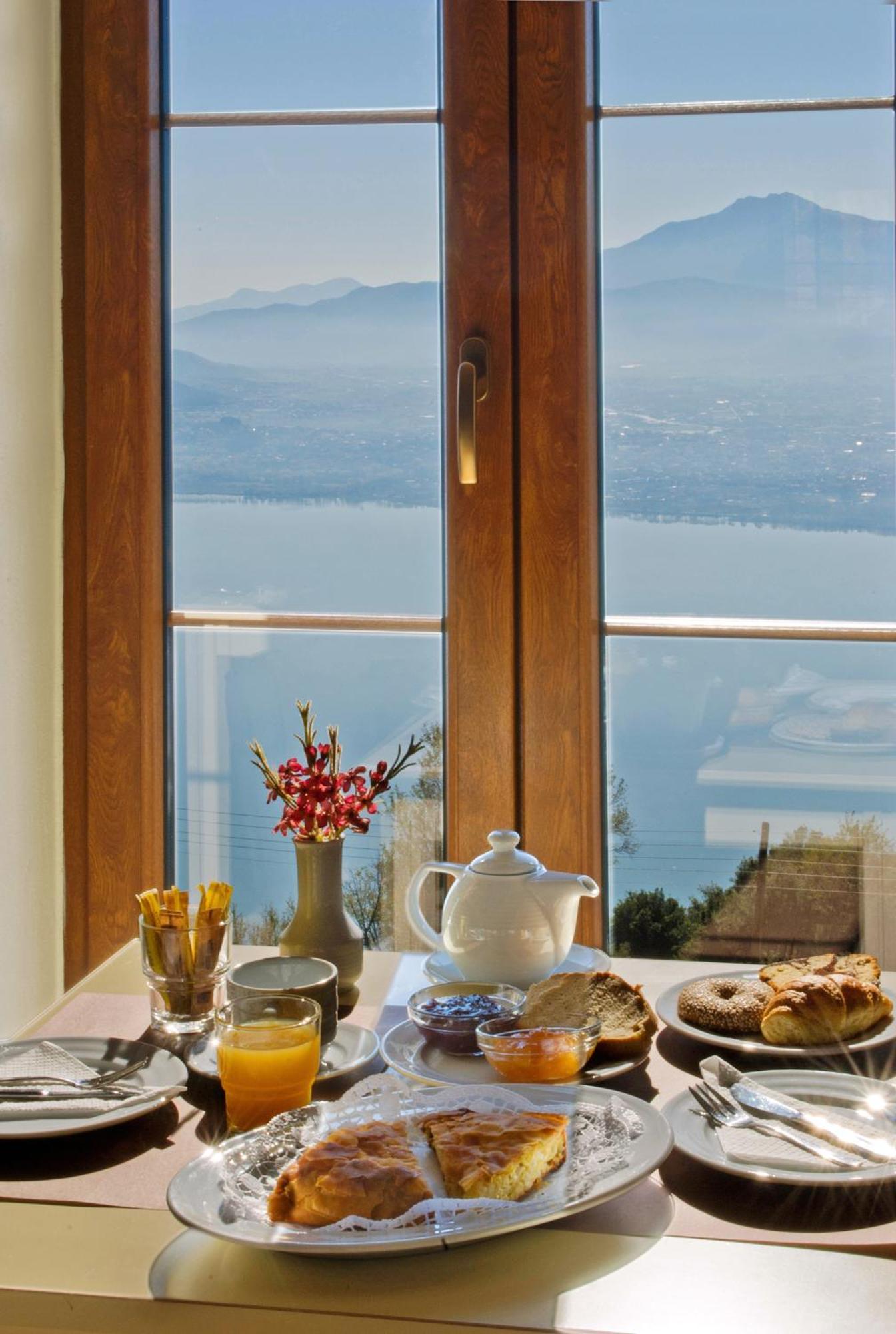 Arktos Hotel Ioannina Ngoại thất bức ảnh