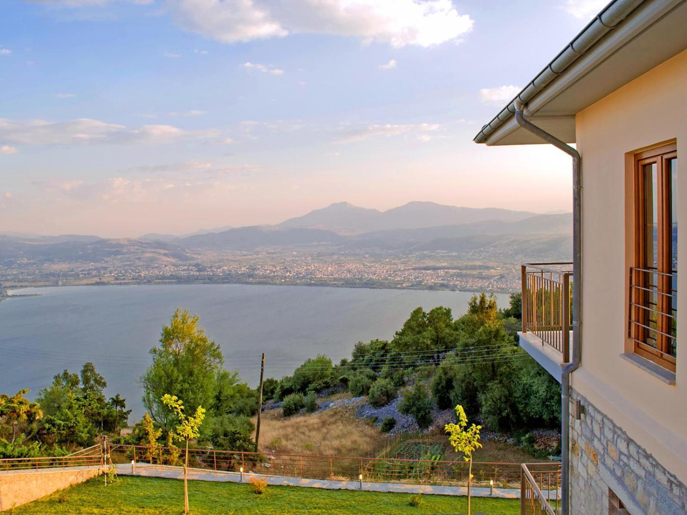 Arktos Hotel Ioannina Ngoại thất bức ảnh