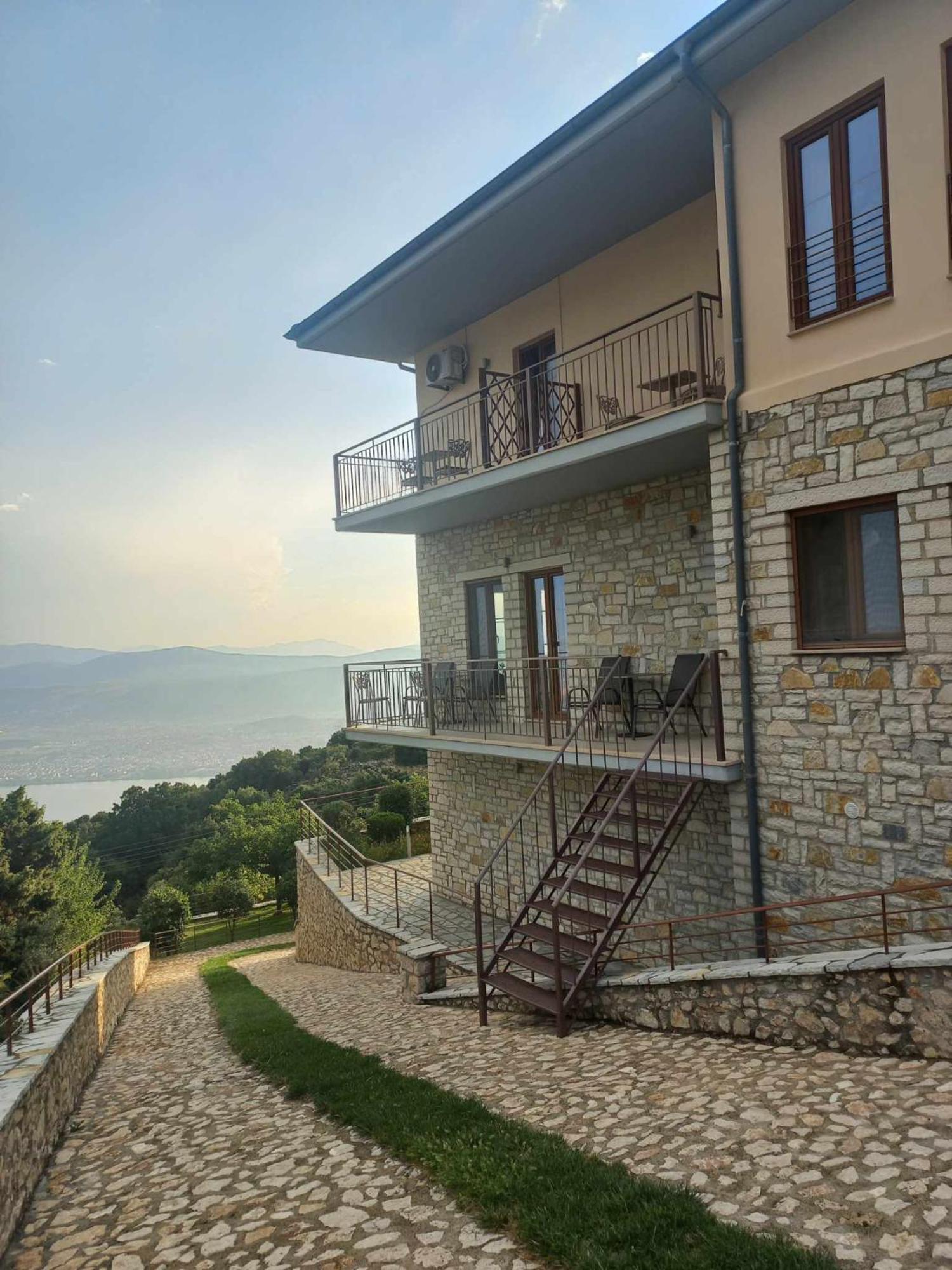 Arktos Hotel Ioannina Ngoại thất bức ảnh