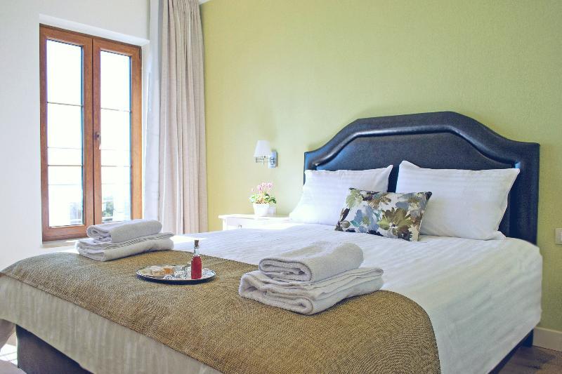 Arktos Hotel Ioannina Ngoại thất bức ảnh