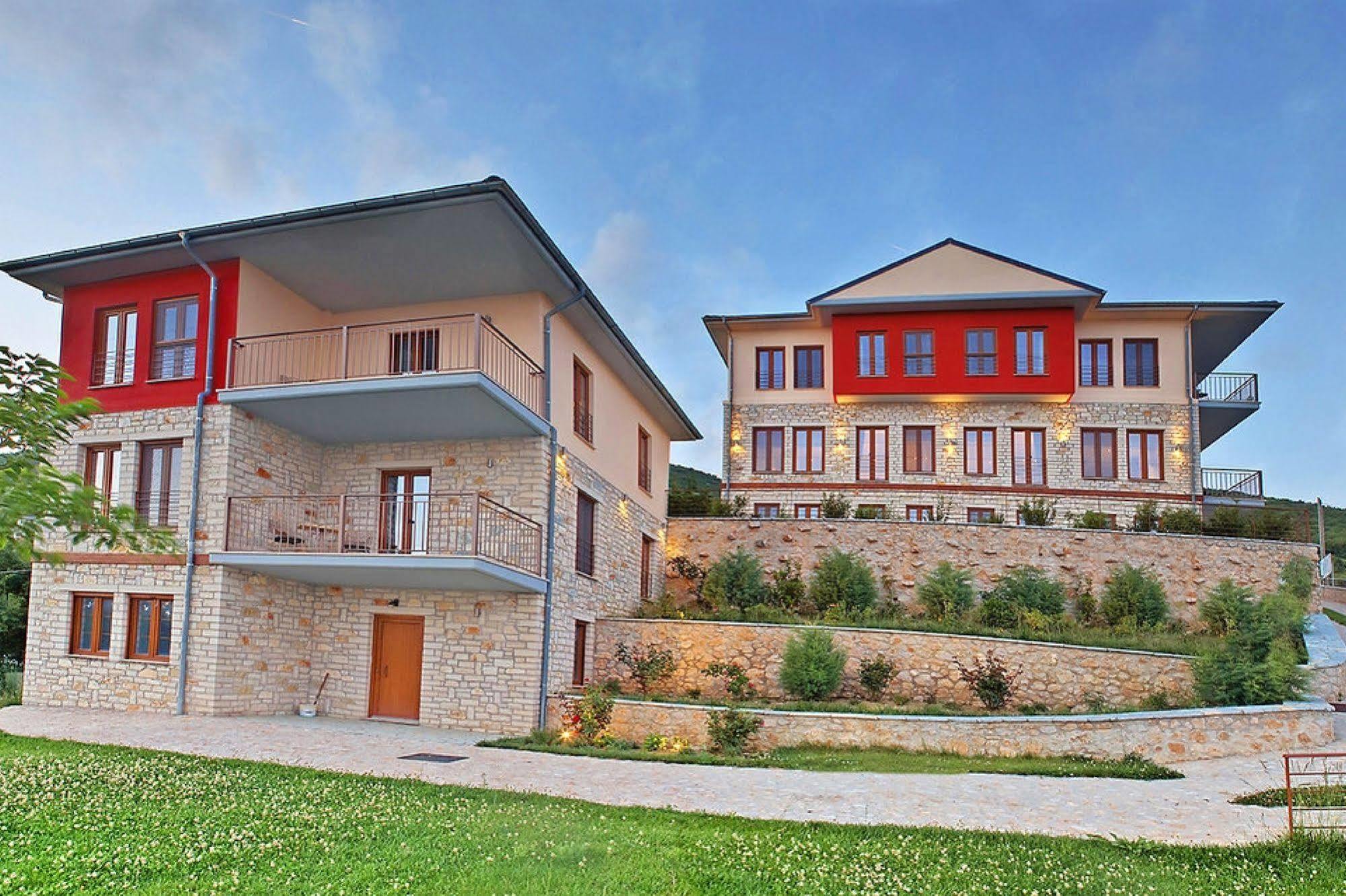 Arktos Hotel Ioannina Ngoại thất bức ảnh